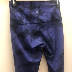 LuLuLemon Purple Tye Dye Full Length Leggings 10